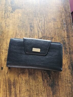 NWOT Fred Hayman Beverly Hills lack Leather Continental Wallet by